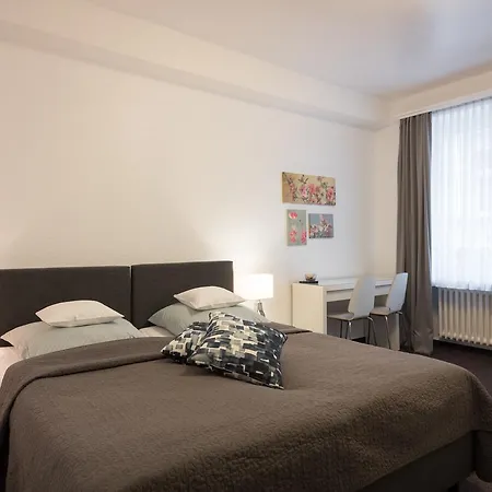 Hotell Brandenburger Hof 2*