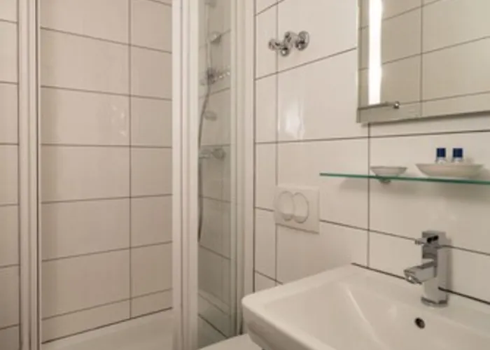 Brandenburger Hof Hotel 2*