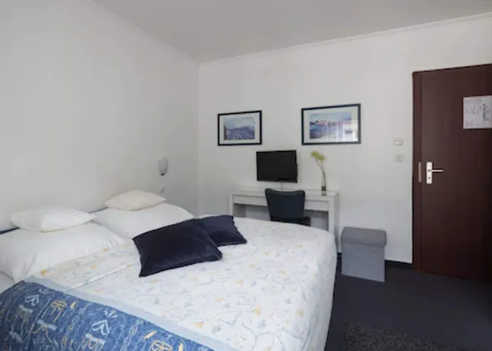 Brandenburger Hof 2*