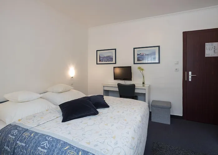 Brandenburger Hof 2* Cologne