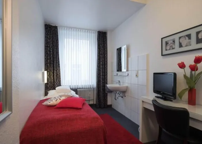 Hotell Brandenburger Hof 2*